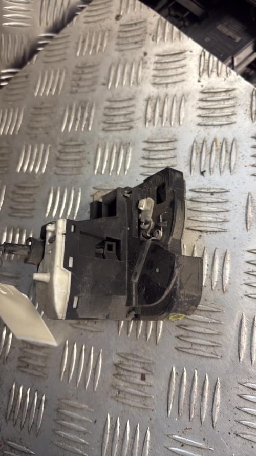 Serrure avant droit RENAULT CLIO 2 CAMPUS PHASE 1 Diesel - Image 2