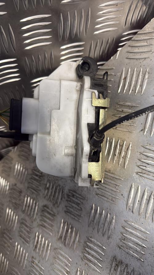 Serrure avant gauche CITROEN C3 1 PHASE 2 Essence - Image 3