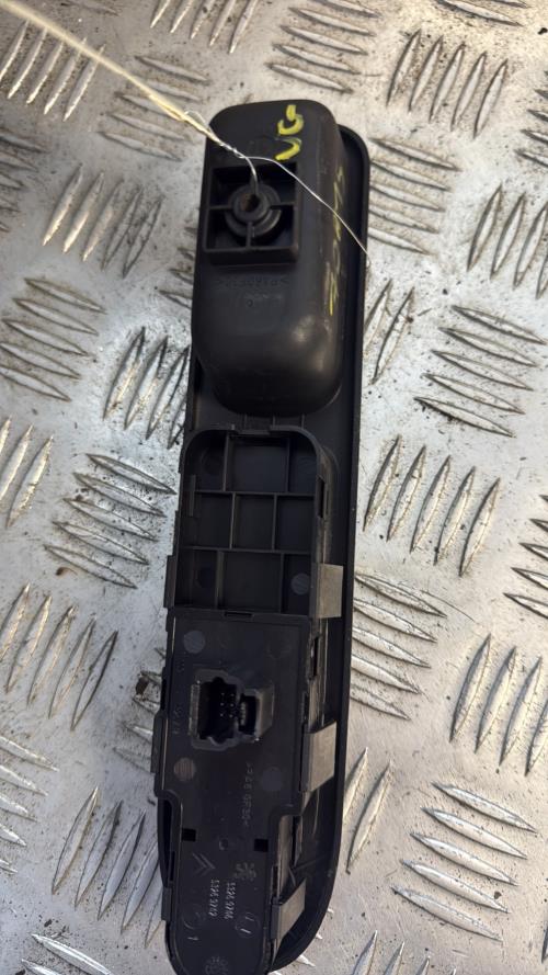 Interrupteur de leve vitre avant gauche PEUGEOT 307 PHASE 2 Diesel - Image 3