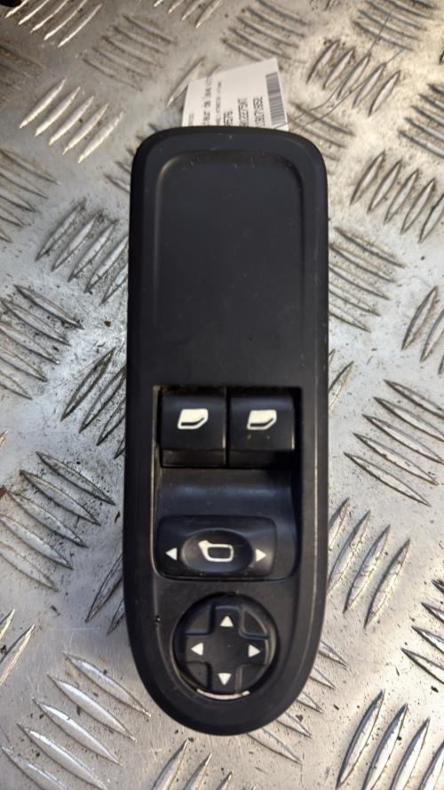 Interrupteur de leve vitre avant gauche CITROEN C3 2 PHASE 1 Diesel - Image 2