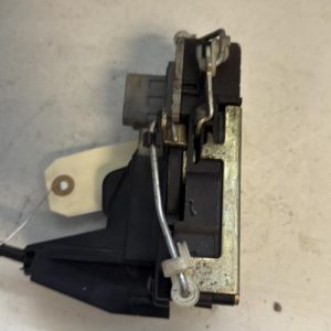 Serrure avant gauche PEUGEOT 307 PHASE 1 BREAK Diesel - Image 1