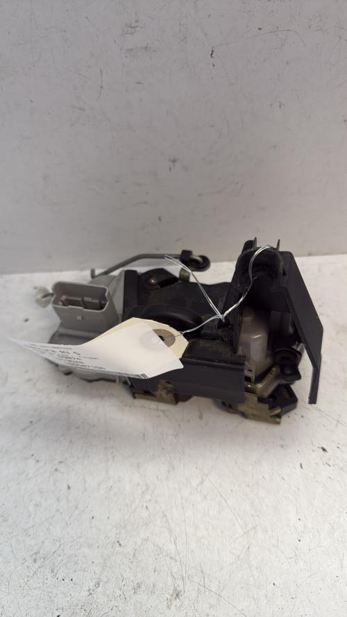 Serrure avant gauche PEUGEOT 307 PHASE 1 Diesel - Image 1