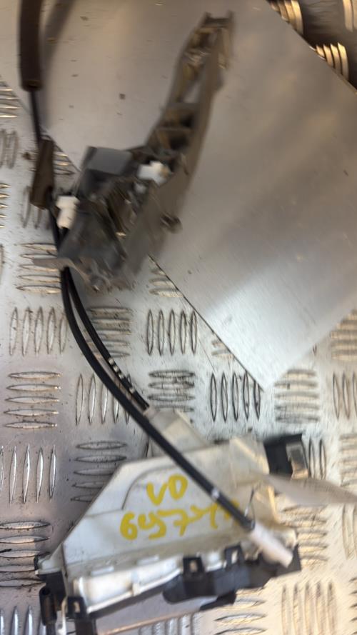 Serrure avant droit CITROEN C3 2 PHASE 1 Essence - Image 3