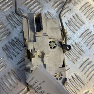 Serrure avant gauche PEUGEOT 307 PHASE 1 BREAK Diesel - Image 1