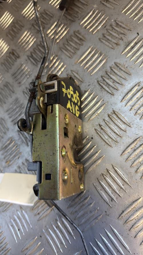 Serrure avant gauche PEUGEOT 307 PHASE 1 BREAK Diesel - Image 3