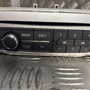 Autoradio d'origine RENAULT MEGANE 3 PHASE 3 Diesel - Image 1