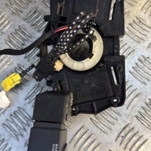 Contacteur tournant RENAULT CLIO 4 PHASE 1 Diesel - Image 1