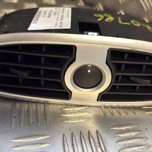 Aerateur tableau de bord RENAULT CLIO 3 PHASE 1 Diesel - Image 1