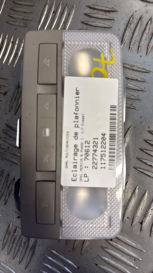 Eclairage de plafonnier OPEL MERIVA B PHASE 1 Diesel - Image 1