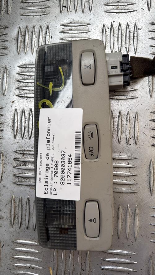 Eclairage de plafonnier RENAULT ESPACE 4 PHASE 1 Diesel - Image 1
