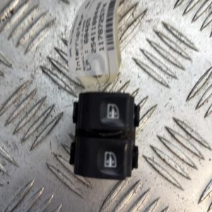 Interrupteur de leve vitre avant gauche RENAULT CLIO 4 PHASE 1 Diesel - Image 1