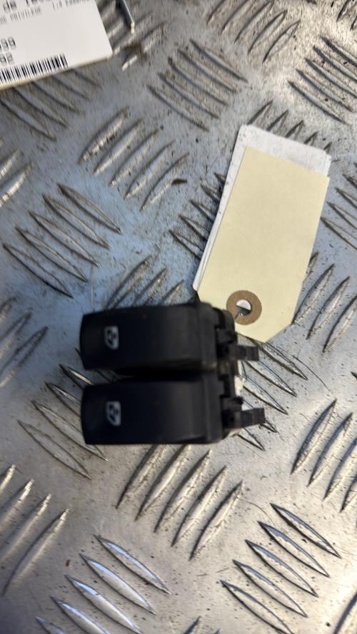 Interrupteur de leve vitre avant gauche RENAULT MODUS PHASE 1 Essence - Image 2