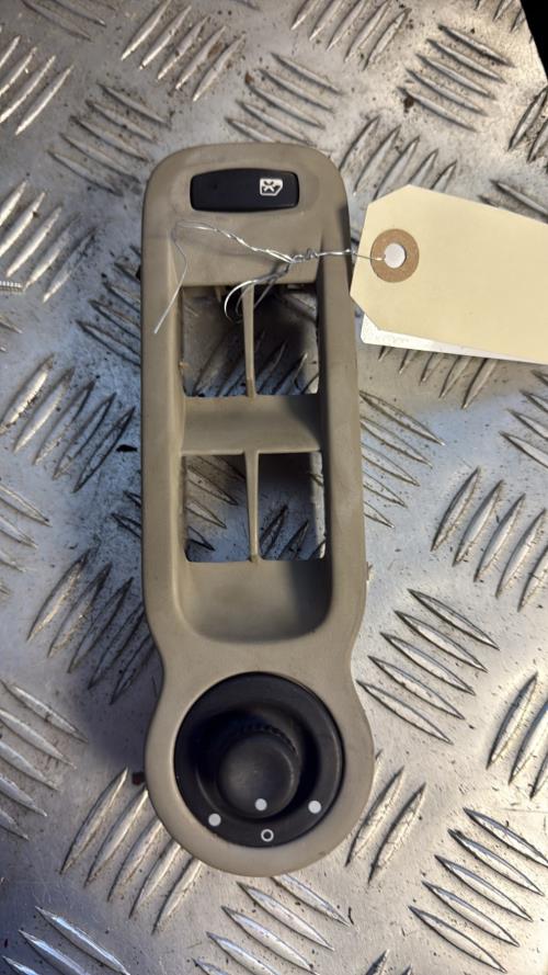 Commande retroviseurs RENAULT MODUS PHASE 1 Essence - Image 2