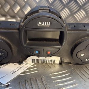 Commande chauffage RENAULT MODUS PHASE 1 Essence - Image 1