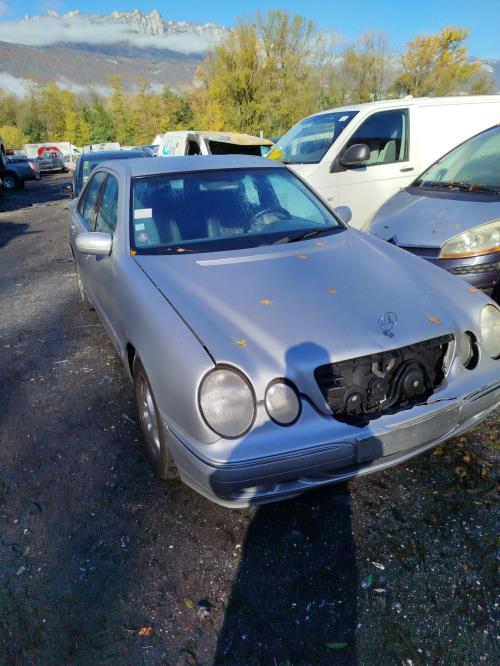 Compteur MERCEDES CLASSE E 210 PHASE 2 Diesel - Image 4