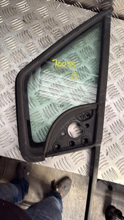 Custode avant gauche (porte) CITROEN BERLINGO 2 PHASE 2 Diesel - Image 1