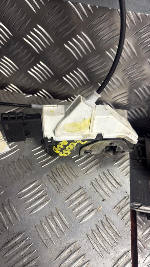 Serrure avant droit CITROEN BERLINGO 2 PHASE 2 Diesel - Image 3