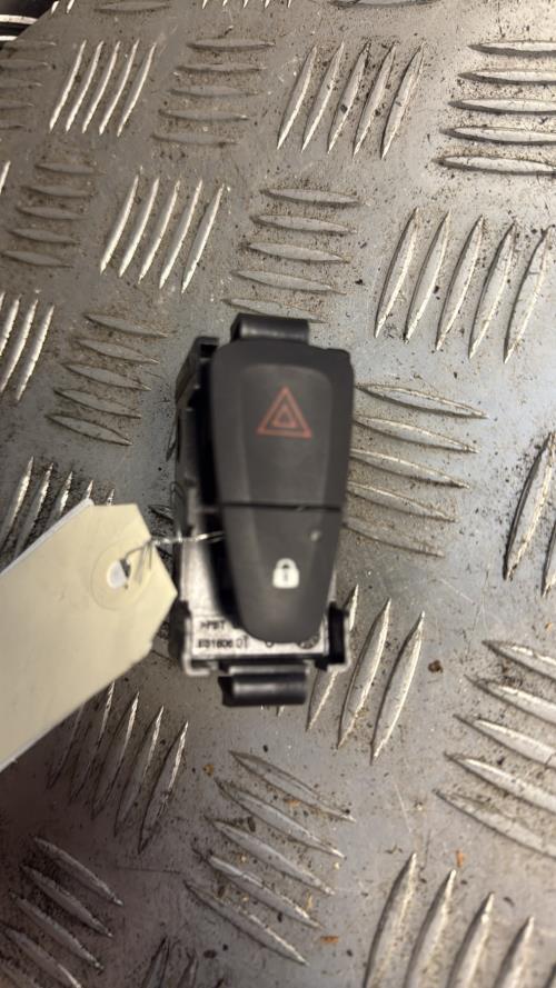 Bouton de warning RENAULT SCENIC 3 PHASE 3 Diesel - Image 3