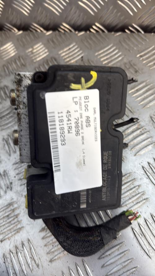 Bloc ABS (freins anti-blocage) PEUGEOT 206 PHASE 2 BREAK Diesel - Image 3