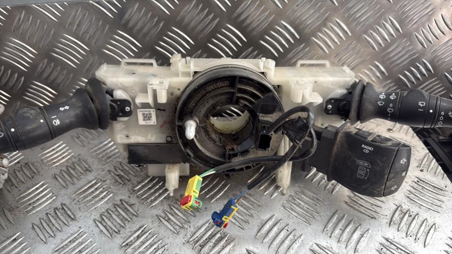 Com (Bloc Contacteur Tournant+Commodo Essuie Glace+Commodo Phare) RENAULT MEGANE 3 PHASE 1 BREAK Diesel - Image 1