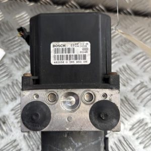 Bloc ABS (freins anti-blocage) AUDI A4 2 AVANT PHASE 1 BREAK Diesel - Image 1