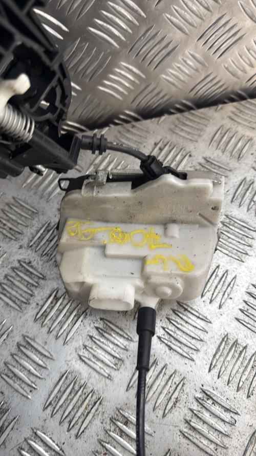 Serrure arriere gauche CITROEN C3 1 PHASE 2 Diesel - Image 2