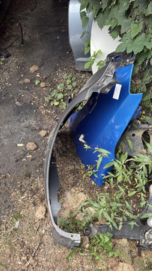 Aile avant droit RENAULT CLIO 3 PHASE 2 Essence - Image 2