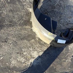 Pare boue arriere droit RENAULT CLIO 4 PHASE 1 Diesel - Image 1