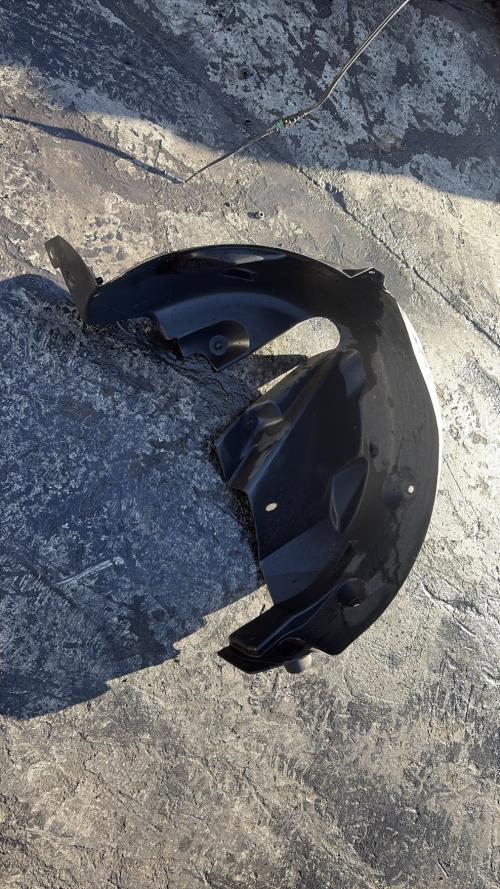 Pare boue arriere droit RENAULT CLIO 4 PHASE 1 Diesel - Image 2