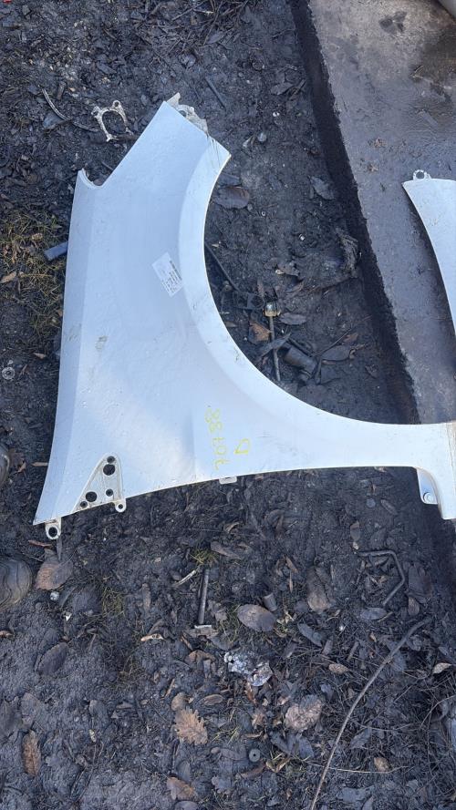 Aile avant droit RENAULT CLIO 3 PHASE 1 Diesel - Image 2