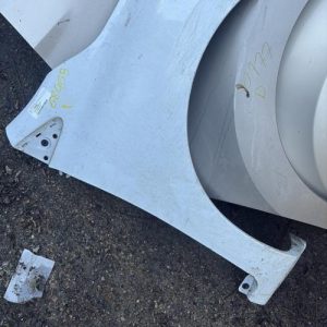 Aile avant droit RENAULT CLIO 4 PHASE 1 Diesel - Image 1