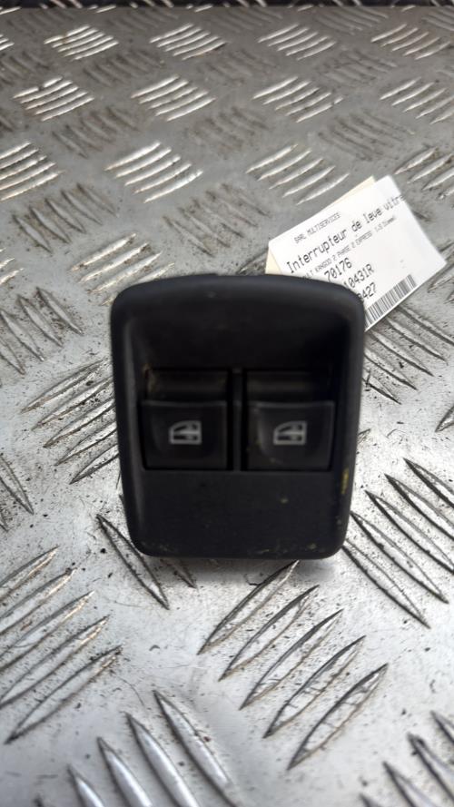 Interrupteur de leve vitre avant gauche RENAULT KANGOO 2 PHASE 2 Diesel - Image 3