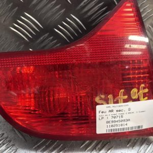 Feu arriere secondaire gauche (feux) AUDI A4 2 AVANT PHASE 2 BREAK Diesel - Image 1