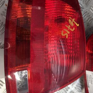 Feu arriere principal gauche (feux) AUDI A4 2 AVANT PHASE 2 BREAK Diesel - Image 1