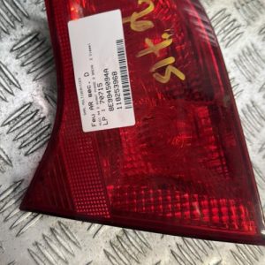 Feu arriere secondaire droit (feux) AUDI A4 2 AVANT PHASE 2 BREAK Diesel - Image 1