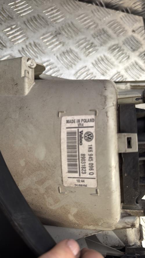 Feu arriere principal droit (feux) VOLKSWAGEN GOLF 5 Diesel - Image 4