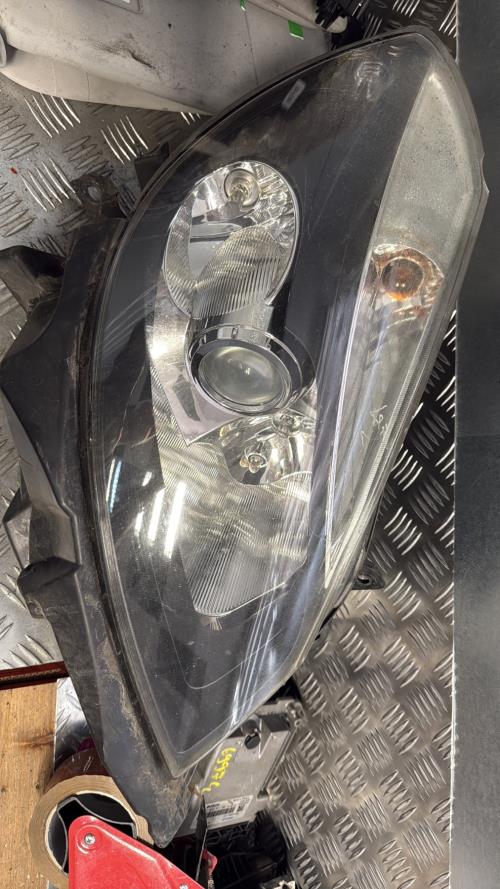 Optique avant principal gauche (feux)(phare) RENAULT CLIO 3 PHASE 1 BREAK Diesel - Image 3