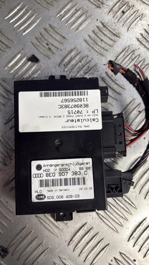 Calculateur AUDI A4 2 AVANT PHASE 2 BREAK Diesel - Image 1