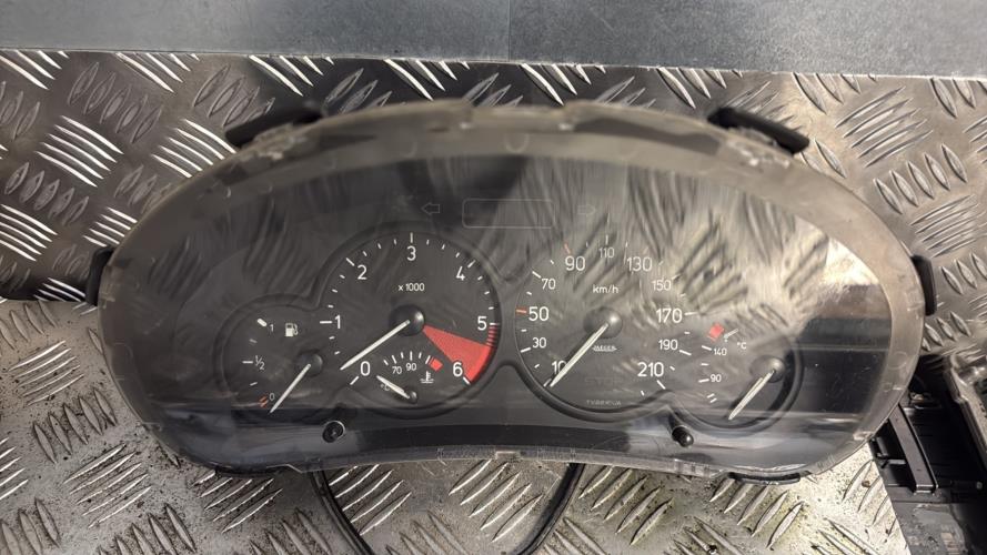 Compteur PEUGEOT 206 PHASE 1 BREAK Diesel - Image 2