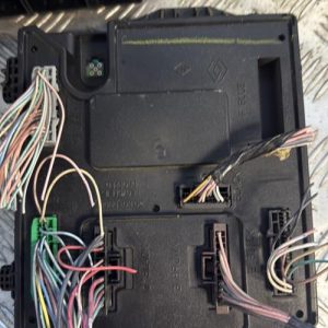 Boitier BSI RENAULT MEGANE 3 PHASE 1 COUPE Diesel - Image 1