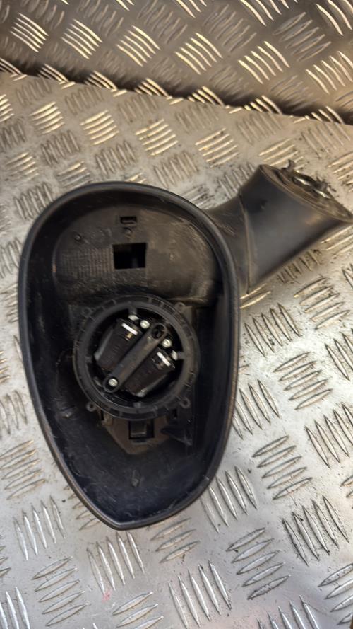 Retroviseur gauche FIAT GRANDE PUNTO Diesel - Image 1