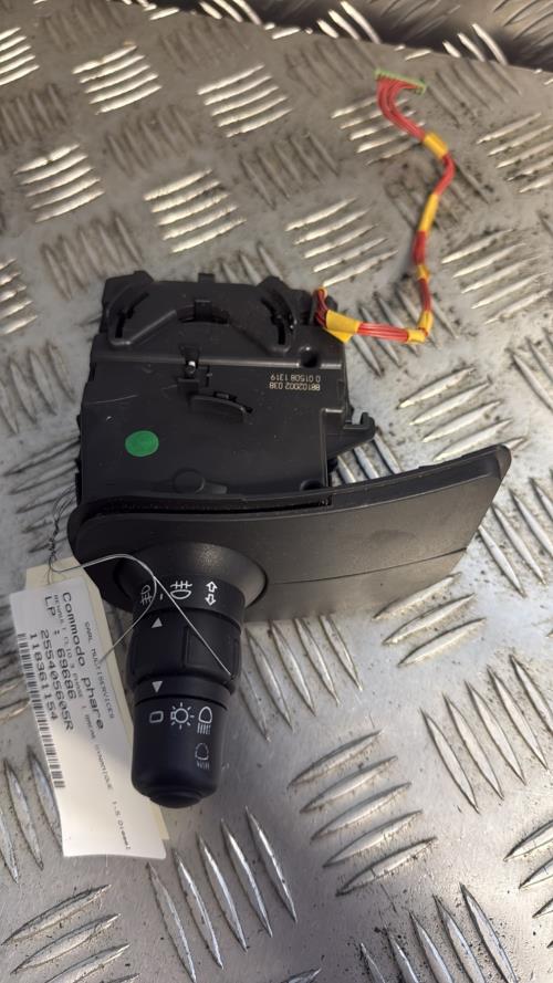 Commodo phare RENAULT CLIO 3 PHASE 1 BREAK Diesel - Image 1