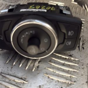 Commande de phare FORD KA+ Essence - Image 1