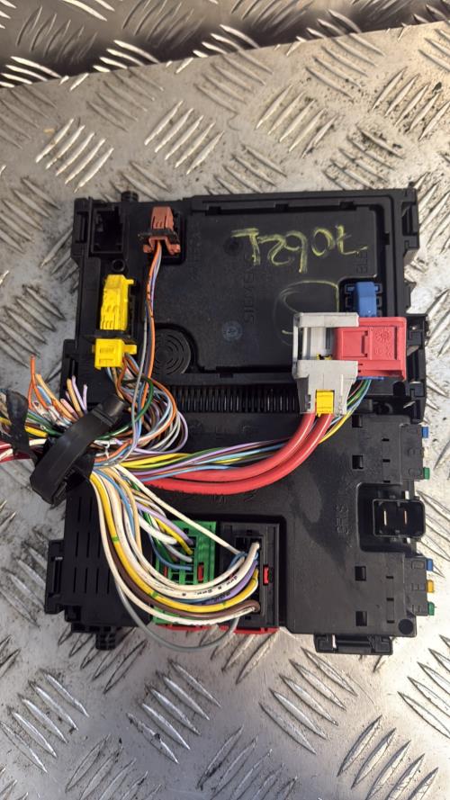 Boitier BSI PEUGEOT 206 PHASE 1 Essence - Image 1