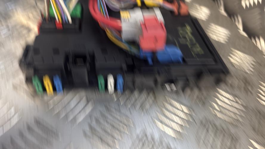 Boitier BSI PEUGEOT 206 PHASE 1 Essence - Image 2