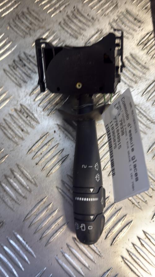 Commodo d'essuie glaces RENAULT TWINGO 2 PHASE 1 Essence - Image 3