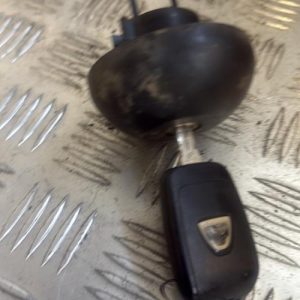 Bouchon de carburant DACIA SANDERO 2 PHASE 2 Essence - Image 1