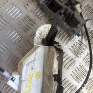 Serrure avant gauche PEUGEOT 308 1 PHASE 1 Diesel - Image 1