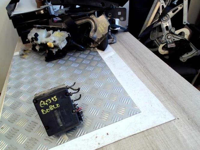 Bloc ABS (freins anti-blocage) FIAT DOBLO 1 PHASE 1 Diesel - Image 1