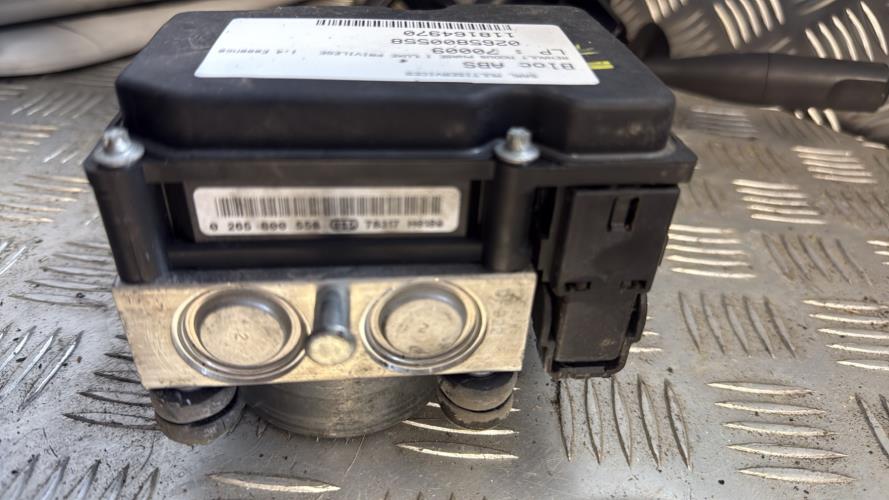 Bloc ABS (freins anti-blocage) RENAULT MODUS PHASE 1 Essence - Image 2